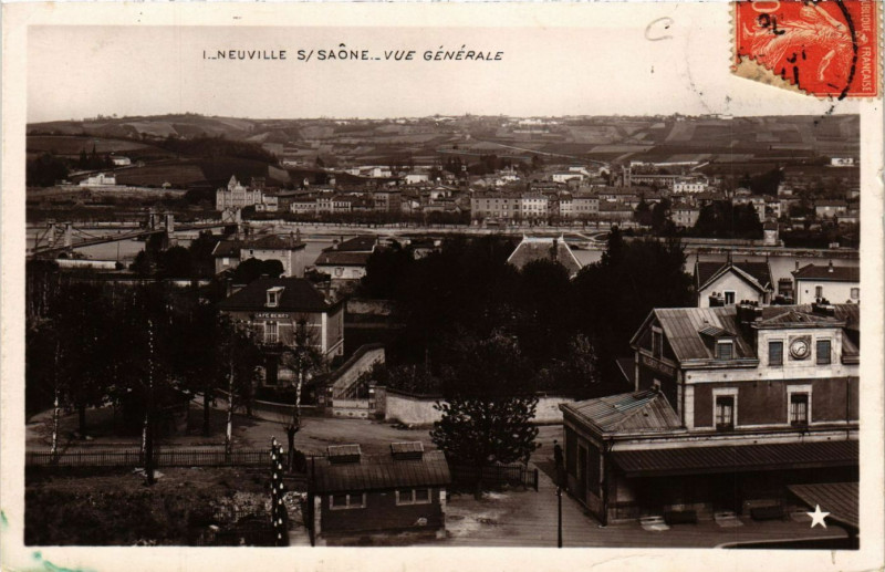 Carte postale ancienne Neuville-sur-Saone - Vue générale à Neuville-sur-Saône