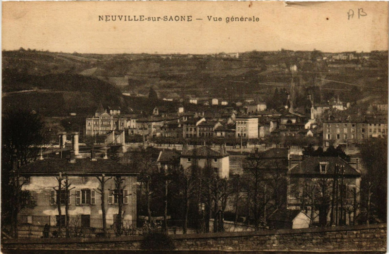 Carte postale ancienne Neuville-sur-Saone - Vue générale à Neuville-sur-Saône