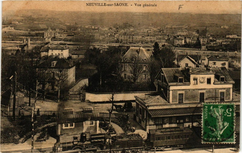 Carte postale ancienne Neuville-sur-Saone - Vue générale à Neuville-sur-Saône