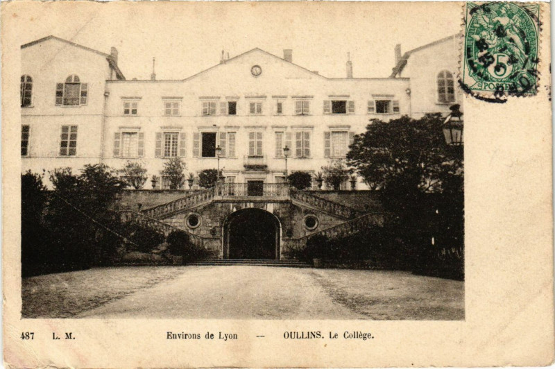 Carte postale ancienne Oullins - Le College - Env. de Lyon à Oullins