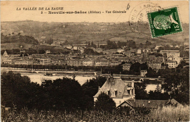 Carte postale ancienne Neuville-sur-Saone - Vue générale à Neuville-sur-Saône