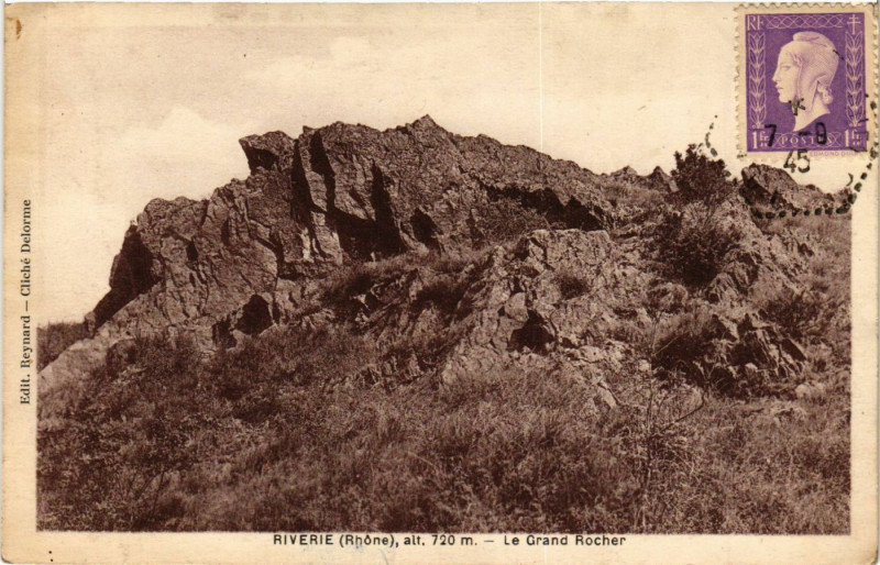 Carte postale ancienne Riverie - Le Grand Rocher à Riverie