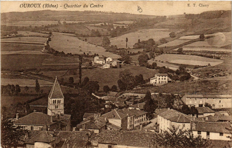 Carte postale ancienne Ouroux - Quartier du Centre
