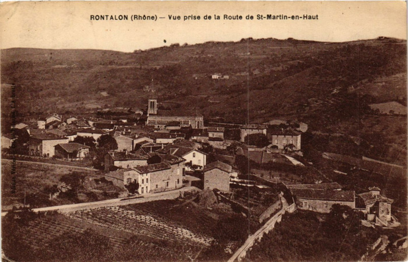 Carte postale ancienne Rontalon - Vue générale prise de la Route de Saint-Martin-en-Haut à Rontalon