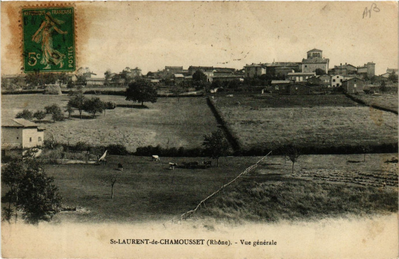 Carte postale ancienne Saint-Laurent-de-Chamousset - Vue générale à Saint-Laurent-de-Chamousset