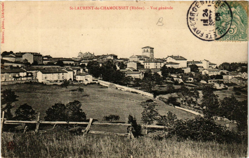 Carte postale ancienne Saint-Laurent-de-Chamousset - Vue générale à Saint-Laurent-de-Chamousset