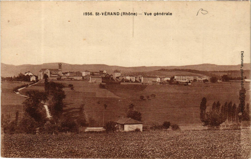 Carte postale ancienne Saint-Verand - Vue générale à Saint-Vérand