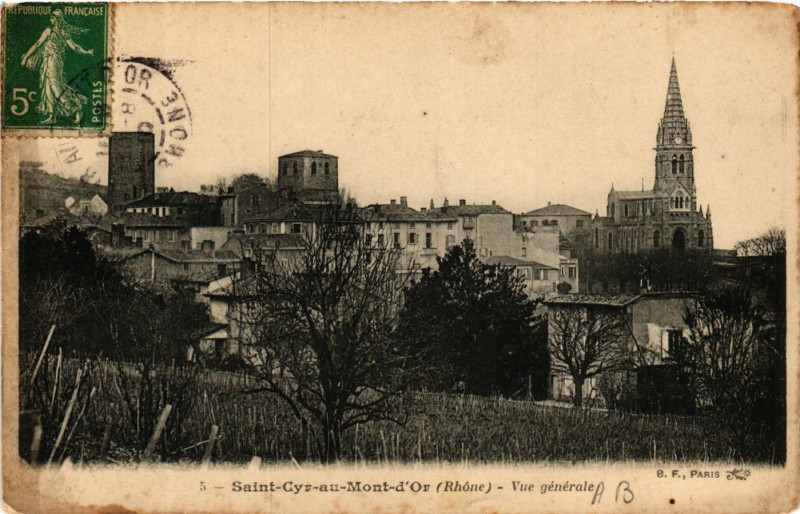 Carte postale ancienne Saint-Cyr-au-Mont-d'Or - vue générale à Saint-Cyr-au-Mont-d'Or