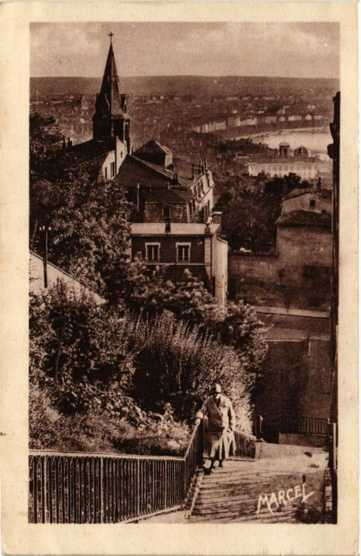 Carte postale ancienne Jolis coins de Lyon - Le montée du Mont-Sauvage à Lyon