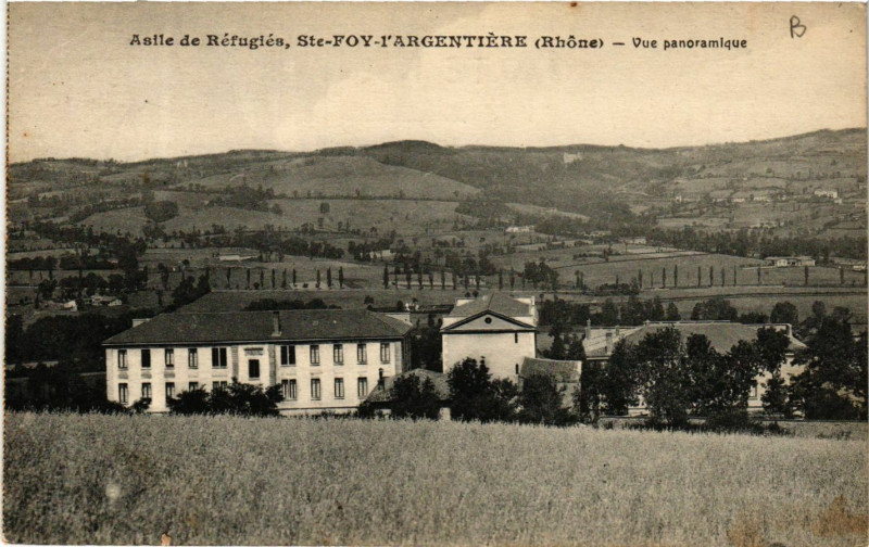 Carte postale ancienne Asile de Refugies Sainte-Foy-l'Argentiere - Vue panoramique à Sainte-Foy-l'Argentière