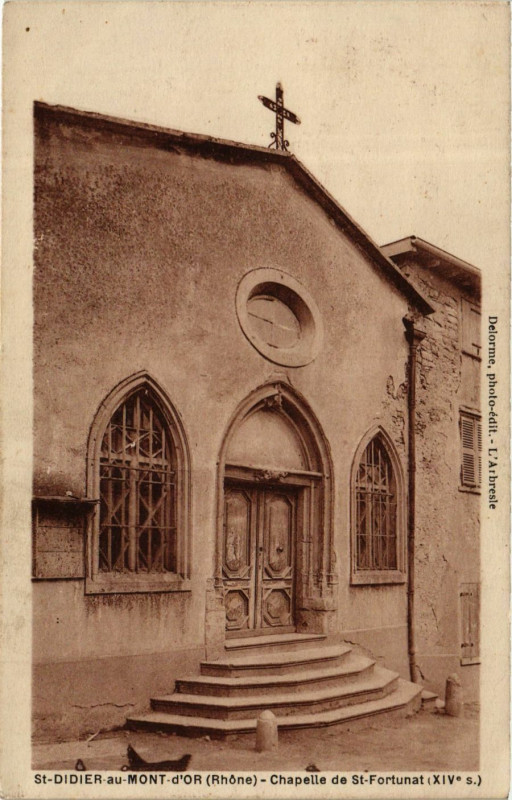Carte postale ancienne Saint-Didier-au-Mont-d'Or - Chapelle de Saint-Fortunat à Saint-Didier-au-Mont-d'Or