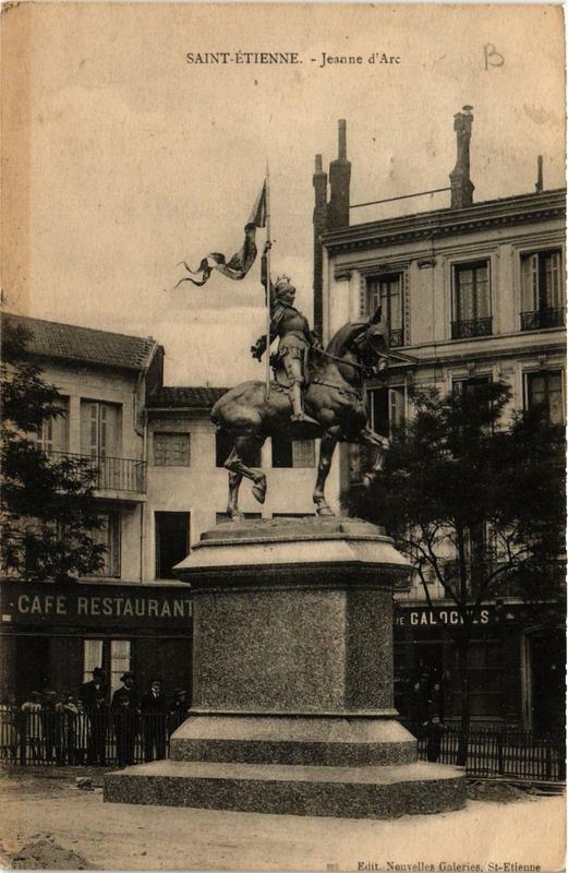 Carte postale ancienne Saint-Etienne Statue de Jeanne d'Arc à Saint-Étienne