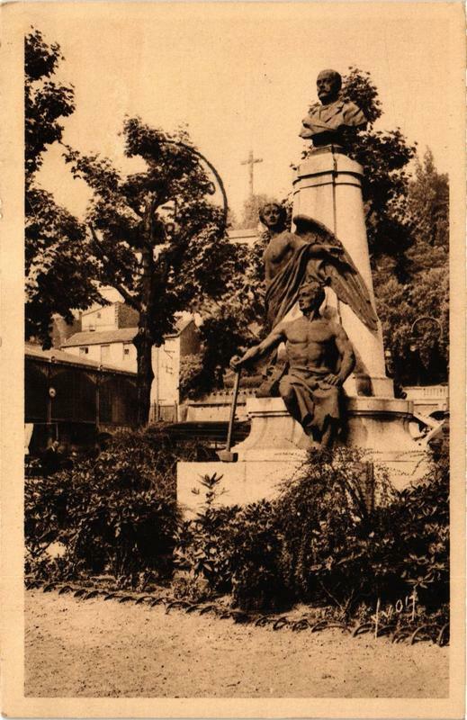Carte postale ancienne Saint-Etienne Monument Waldeck Rousseau à Saint-Étienne