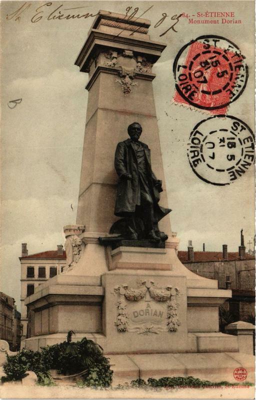 Carte postale ancienne Saint-Etienne Monument Dorian à Saint-Étienne