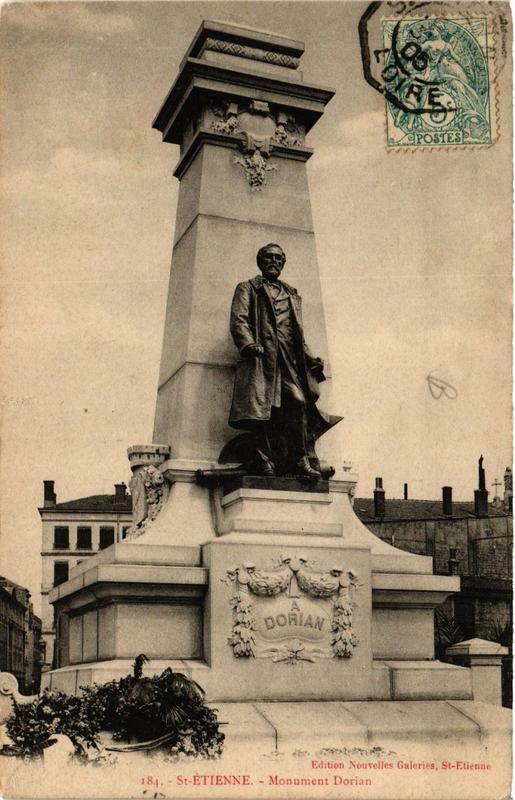 Carte postale ancienne Saint-Etienne Monument Dorian à Saint-Étienne