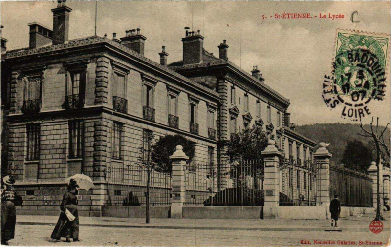 Carte postale ancienne Saint-Etienne Le Lycée à Saint-Étienne
