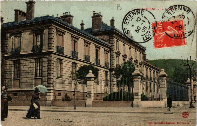Carte postale ancienne Saint-Etienne Le Lycée à Saint-Étienne