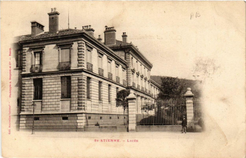 Carte postale ancienne Saint-Etienne Lycée à Saint-Étienne