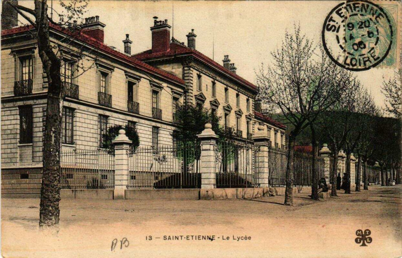 Carte postale ancienne Saint-Etienne Le Lycée à Saint-Étienne