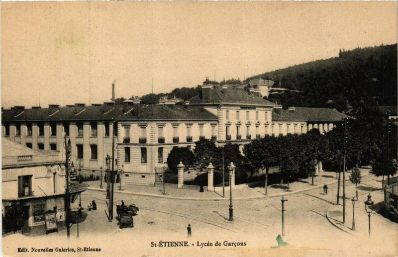 Carte postale ancienne Saint-Etienne Lycée de Garcons à Saint-Étienne