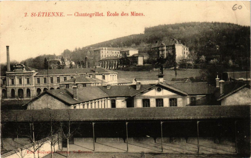 Carte postale ancienne Saint-Etienne Chantegrillet. Ecole des Mines à Saint-Étienne