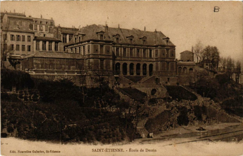 Carte postale ancienne Saint-Etienne Ecole de Dessin à Saint-Étienne