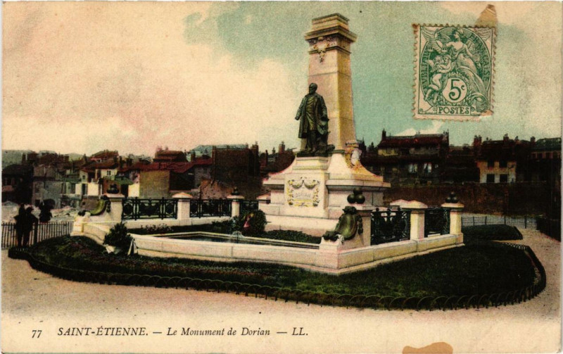 Carte postale ancienne Saint-Etienne Monument Dorian à Saint-Étienne