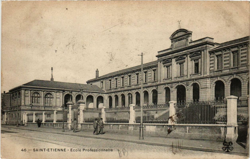 Carte postale ancienne Saint-Etienne Ecole Professionnelle à Saint-Étienne