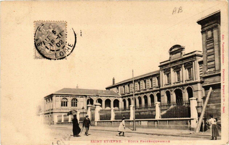 Carte postale ancienne Saint-Etienne Ecole Professionnelle à Saint-Étienne