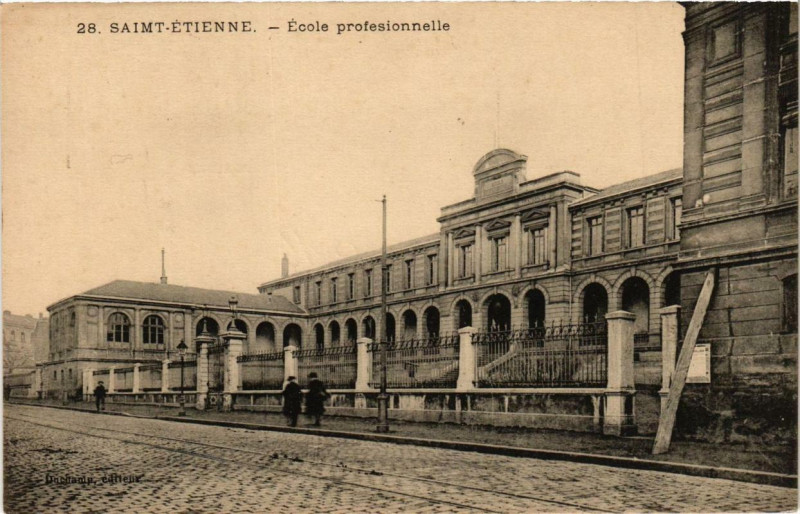 Carte postale ancienne Saint-Etienne Ecole Professionnelle à Saint-Étienne