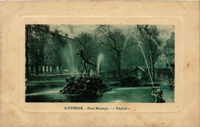 Carte postale ancienne Saint-Etienne Place Marengo. Daphné à Saint-Étienne