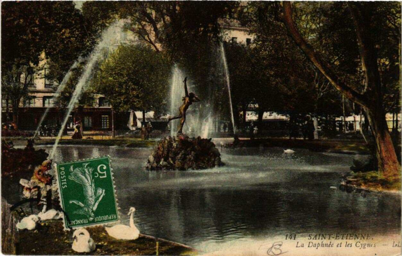Carte postale ancienne Saint-Etienne La Daphnée et les Cygnes à Saint-Étienne