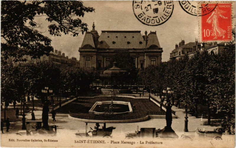 Carte postale ancienne Saint-Etienne Place Marengo. La Préfecture à Saint-Étienne
