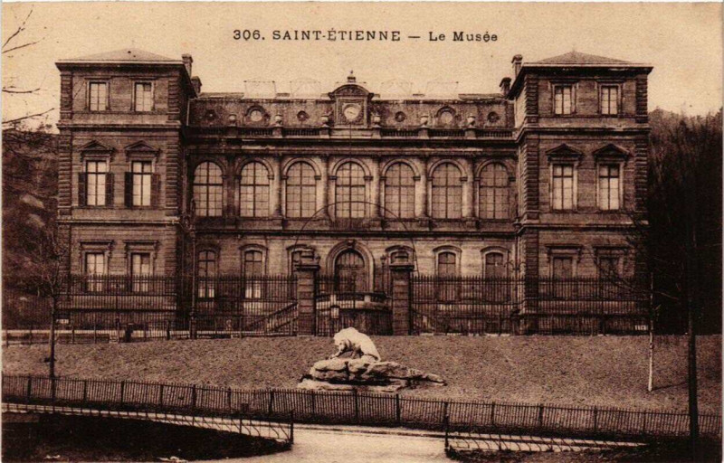 Carte postale ancienne Saint-Etienne Le Musée à Saint-Étienne