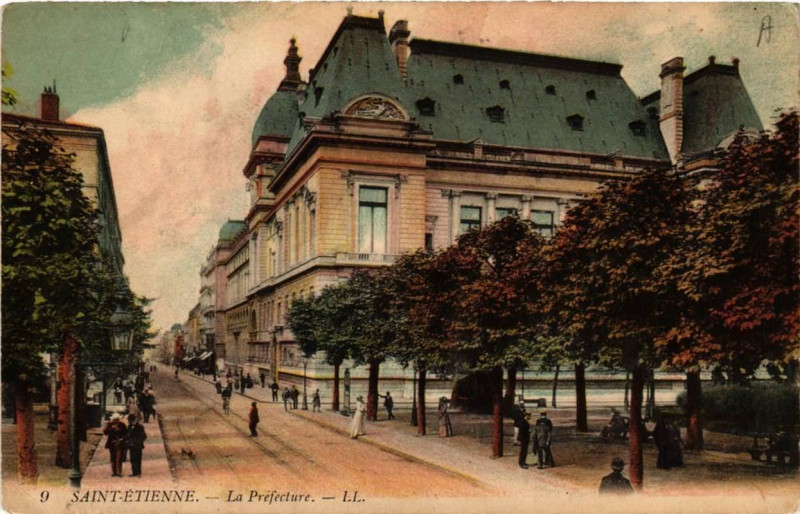 Carte postale ancienne Saint-Etienne La Préfecture à Saint-Étienne