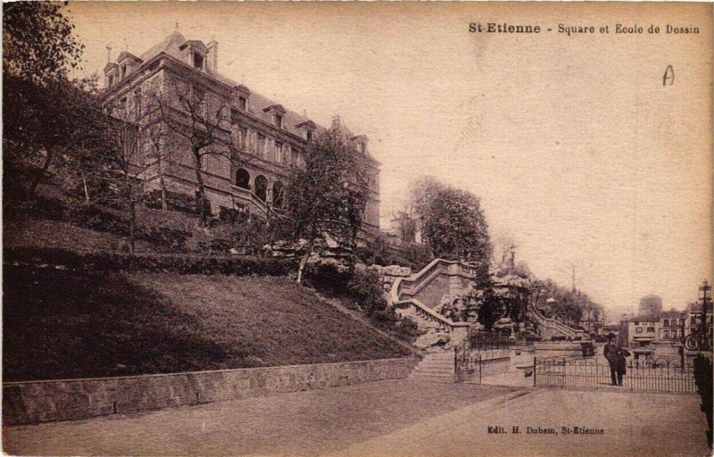 Carte postale ancienne Saint-Etienne Square et Ecole de Dessin à Saint-Étienne