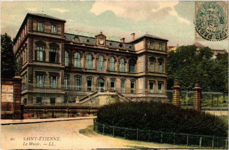 Carte postale ancienne Saint-Etienne Le Musée à Saint-Étienne