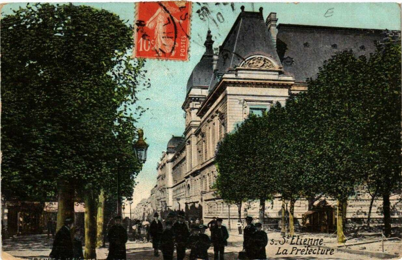 Carte postale ancienne Saint-Etienne La Préfecture à Saint-Étienne