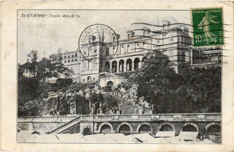 Carte postale ancienne Saint-Etienne Ecole des Arts à Saint-Étienne