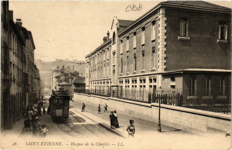 Carte postale ancienne Saint-Etienne Hospice de la Charité à Saint-Étienne