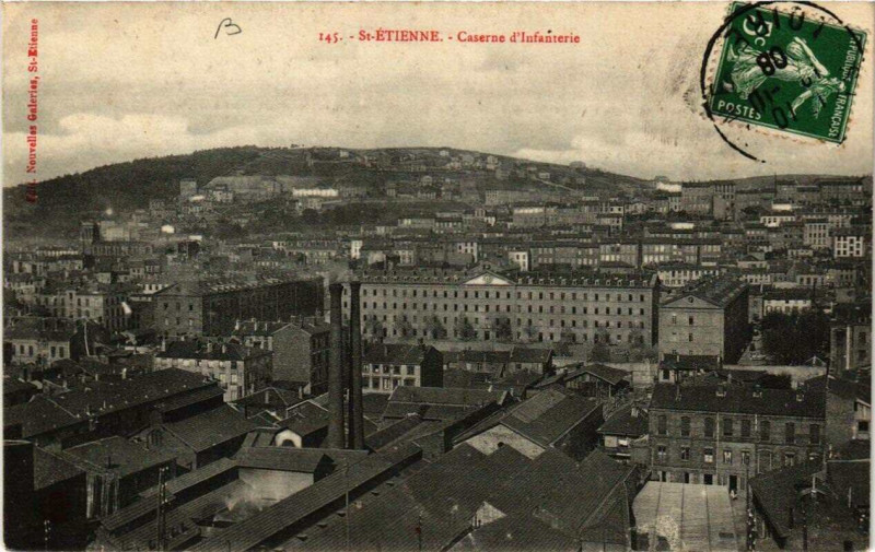 Carte postale ancienne Saint-Etienne Caserne d'infanterie à Saint-Étienne