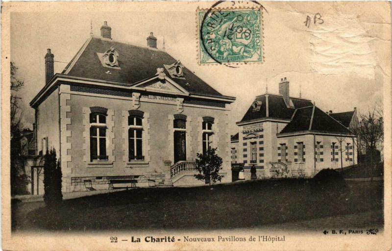 Carte postale ancienne Saint-Etienne La Charité. Nouveaux Pavillons de l'Hopital à Saint-Étienne