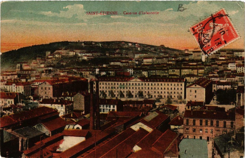 Carte postale ancienne Saint-Etienne Caserne d'infanterie à Saint-Étienne