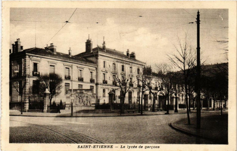 Carte postale ancienne Saint-Etienne Le lycée de garcons à Saint-Étienne