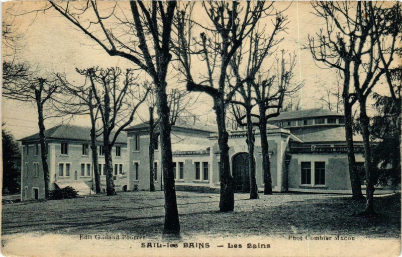 Carte postale ancienne Sail-les-Bains Les Bains à Sail-les-Bains