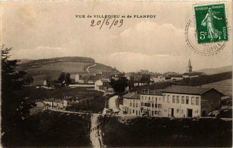Carte postale ancienne Vue de Villedieu et de Planfoy à Planfoy