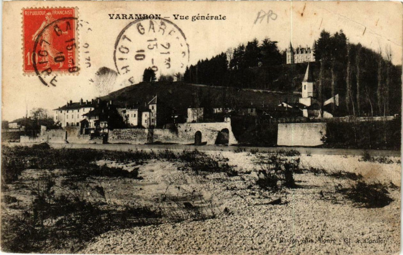 Carte postale ancienne Varambon. Vue générale