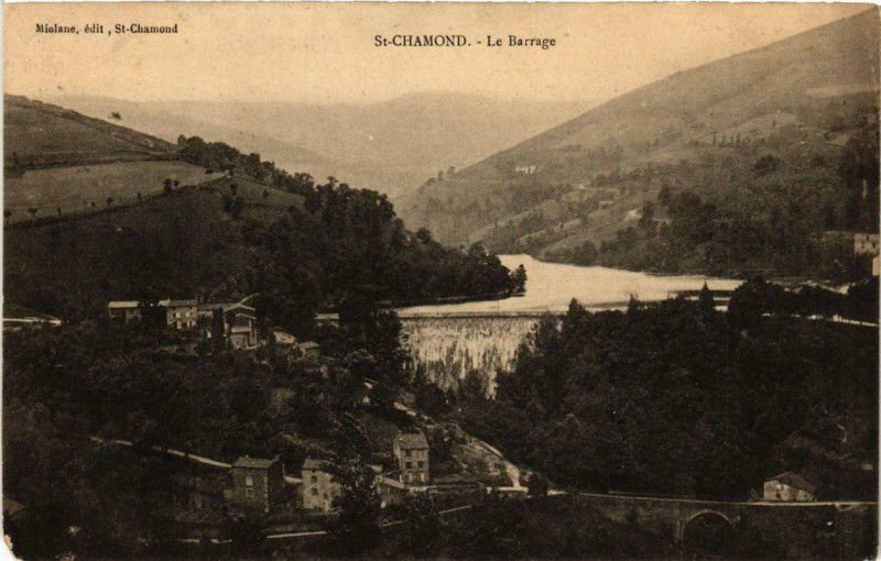 Carte postale ancienne Saint-Chamond Le Barrage à Saint-Chamond
