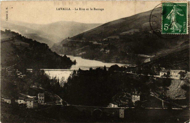 Carte postale ancienne La Valla La Rive et le Barrage
