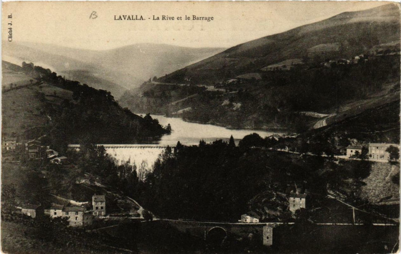 Carte postale ancienne La Valla La Rive et le Barrage